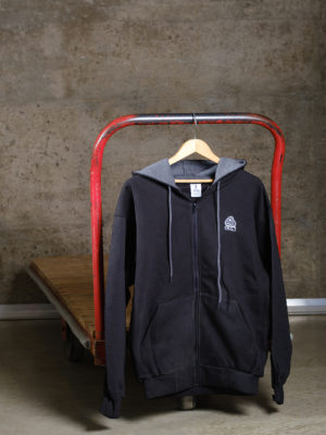 Veste à capuchon