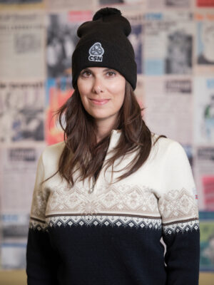 Tuque classique à pompon noire